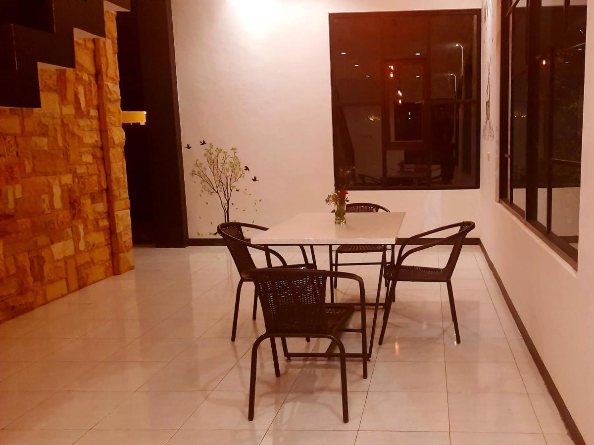 Cozy Stay Kupang Kupang  Exterior foto