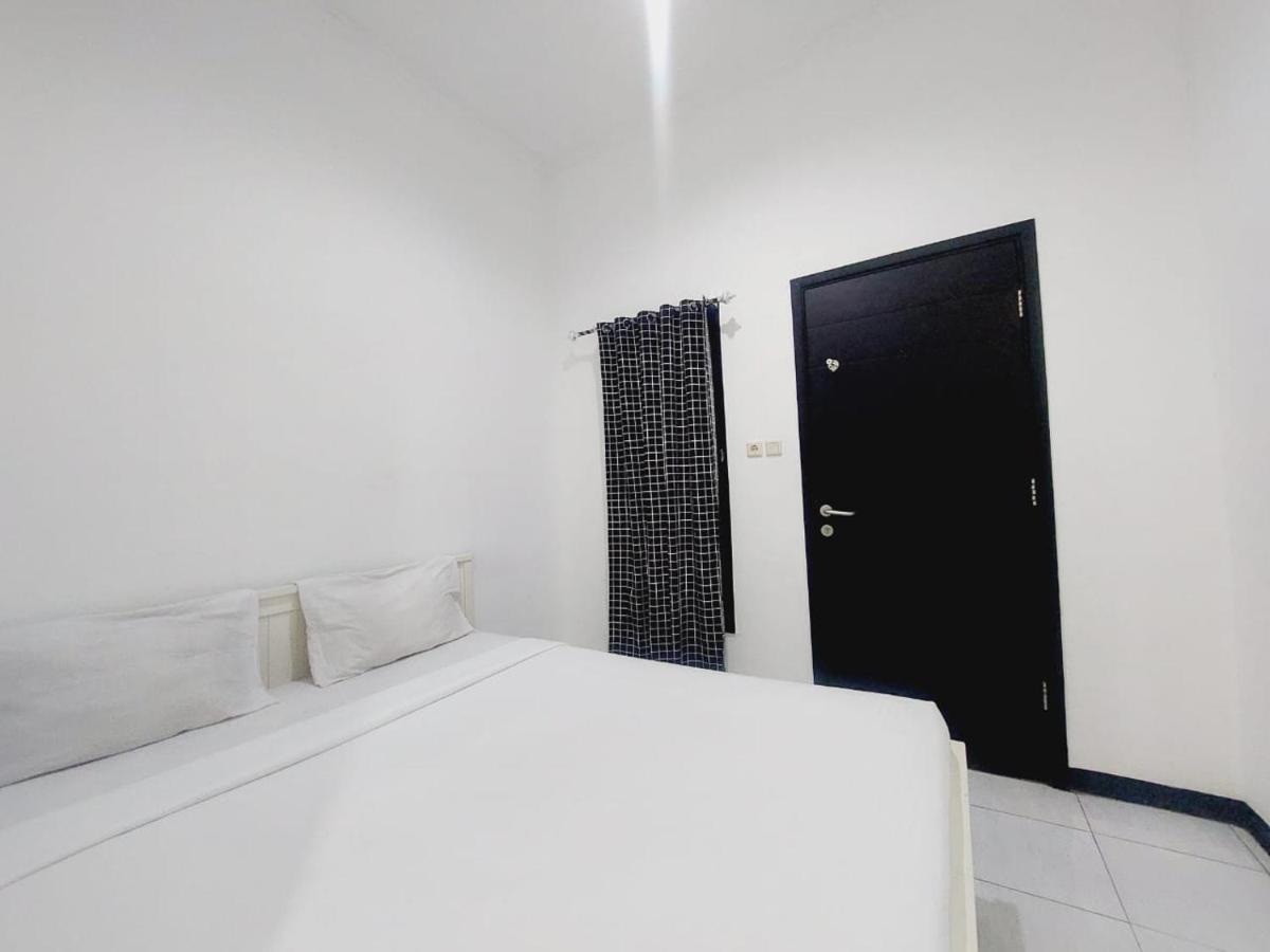 Cozy Stay Kupang Kupang  Exterior foto