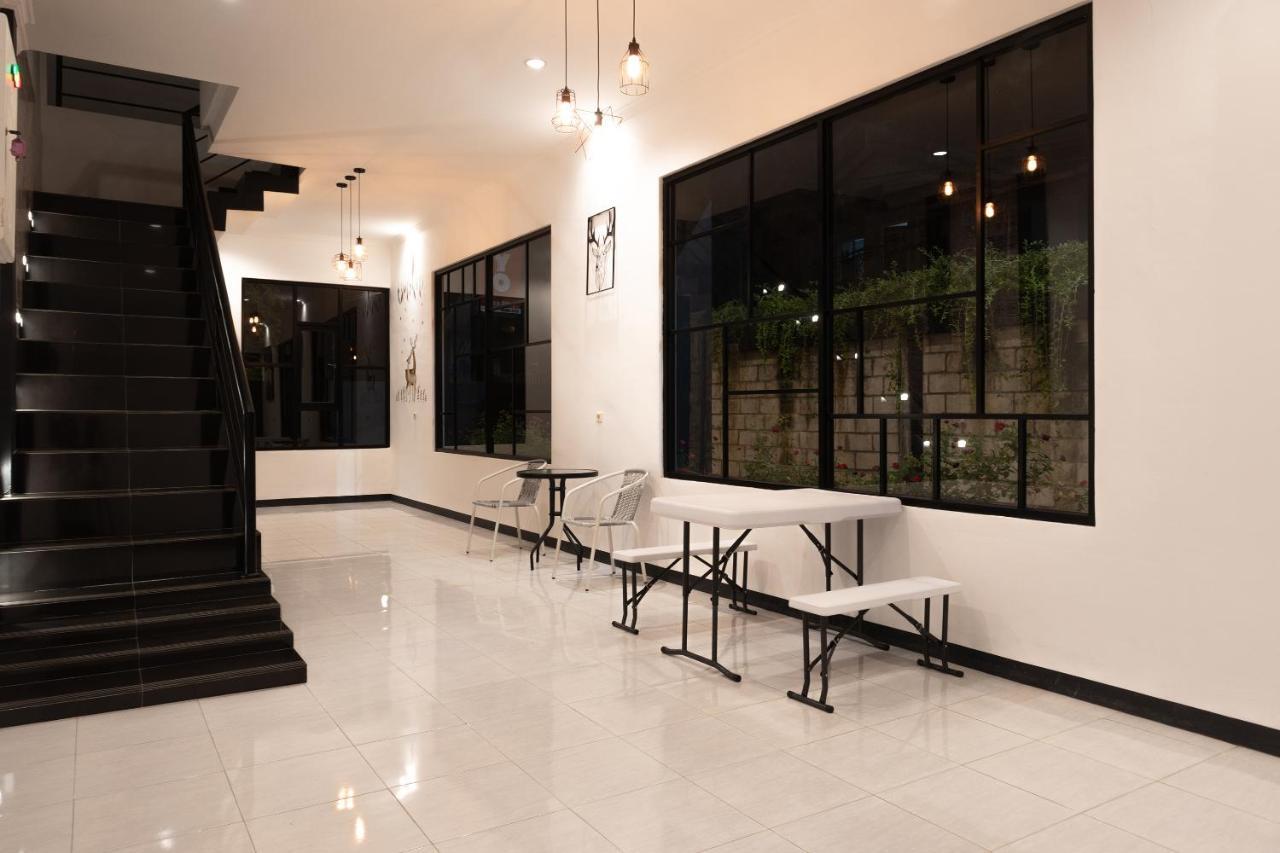 Cozy Stay Kupang Kupang  Exterior foto